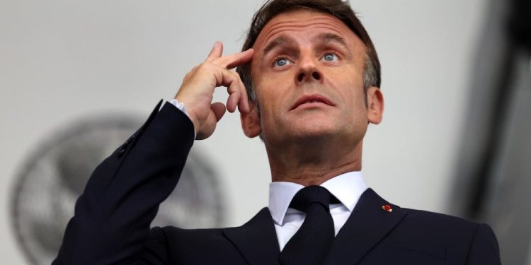 ¿Es hora de que Emmanuel Macron renuncie?