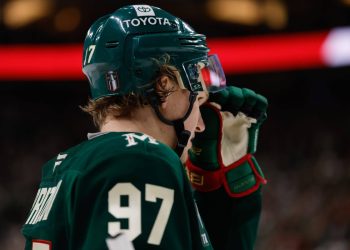 Salvaje en la encrucijada con Kirill Kaprizov después de que rechace la última oferta masiva