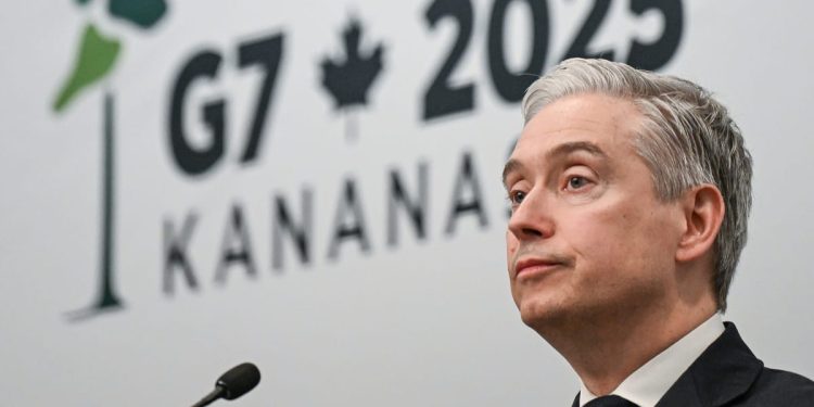 G7 necesita una acción 'decisiva' para terminar con la guerra de Ucrania, dice el ministro de finanzas canadiense – Político