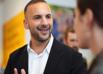 Zack Polanski solo sacudió los verdes de Gran Bretaña. Ahora por la parte difícil. – Político