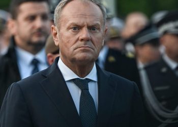 Polonia derribará a los aviones rusos invasando, advierte el primer ministro Tusk – Político
