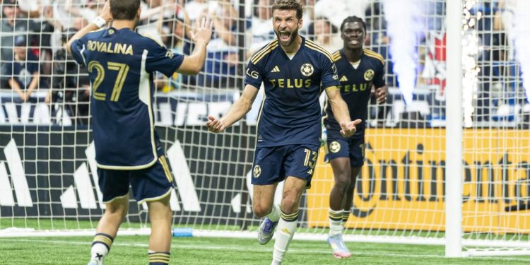 Thomas Muller llega a Hat-Trick de cumpleaños cuando Vancouver Smash siete más allá de Filadelfia