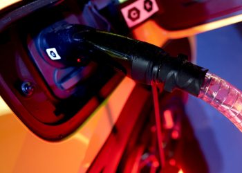 Las ventas de vehículos eléctricos crecieron un 25% en todo el mundo, pero solo el 6% en América del Norte