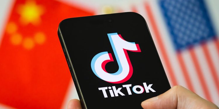 «China mantiene el algoritmo»: los críticos atacan el acuerdo de Tiktok de Trump