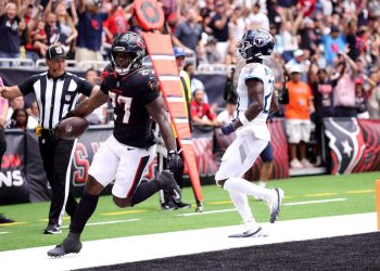 Texans-Titans: los poderes del juego de Woody Marks Houston para la primera ganancia de la temporada