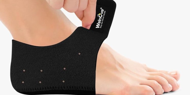 El remedio para evitar la fascitis plantar y otros problemas en los pasteles: protegido el talón y alivia la presión