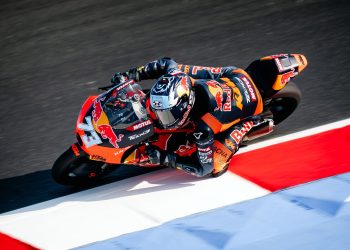 Valentín Perrone Tuvo Un Buen Viernes en Misano y Peleará por la Pola :: Olé