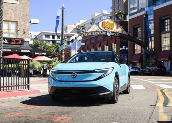 Pequeño, asequible, eficiente: mucho que le gusta sobre la hoja Nissan 2026