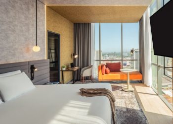 Accor se vuelve global con tarjetas de suscripción para impulsar la lealtad del hotel