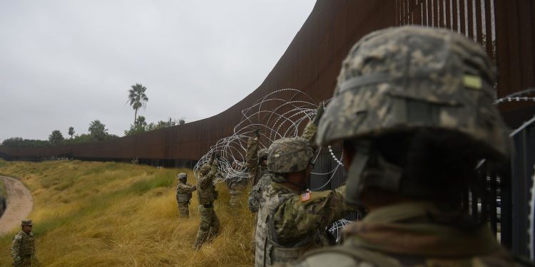 Estados Unidos y México Refuerzan Frontera para Frenar Tráfico de Armas