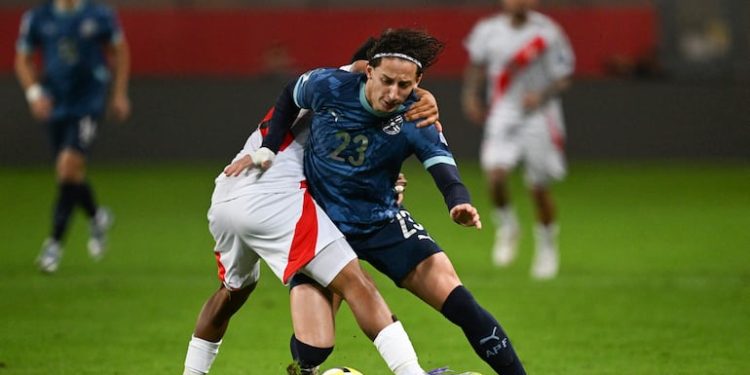 Albirroja, la flor de un bello porvenir