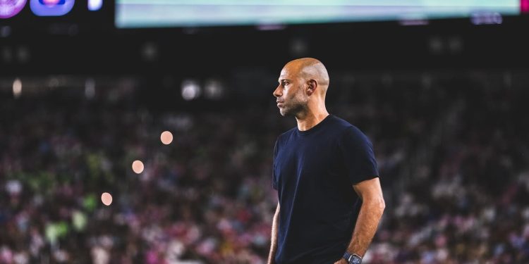 Mascherano Dice que Habón en Privado Con Luis Suárez Incidente del Escupitajo