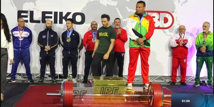 Hetsberger captura el bronce en los campeonatos de powerlifting de América del Sur