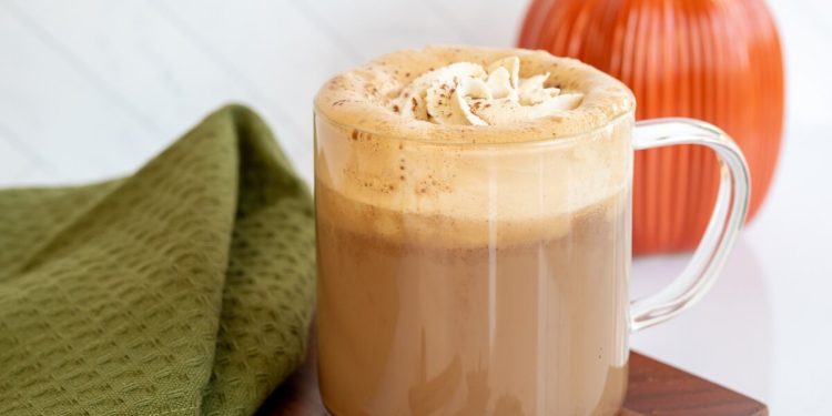 Receta de café con leche de especias de calabaza casera