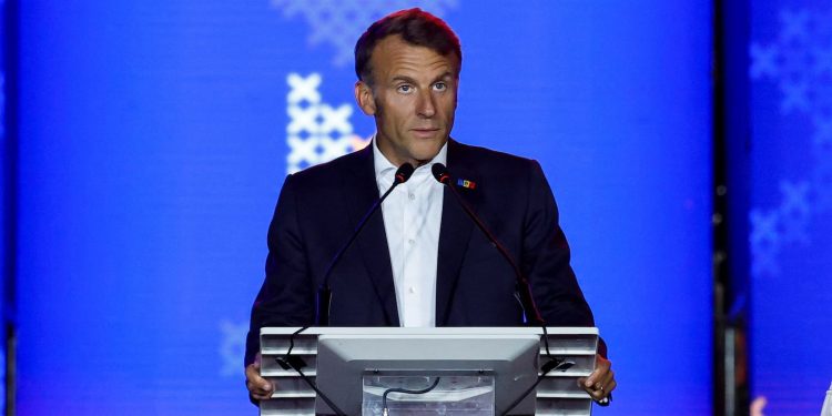 Guerra de Ucrania y Conflma Estados Unidos-Venezuela, en Directo: Francia Pide Preparación A Sus Hospitals