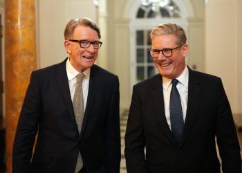 Debate de inmigración Live: Labor and Reform se enfrentará sobre cruces de botes pequeños y protestas de asilo