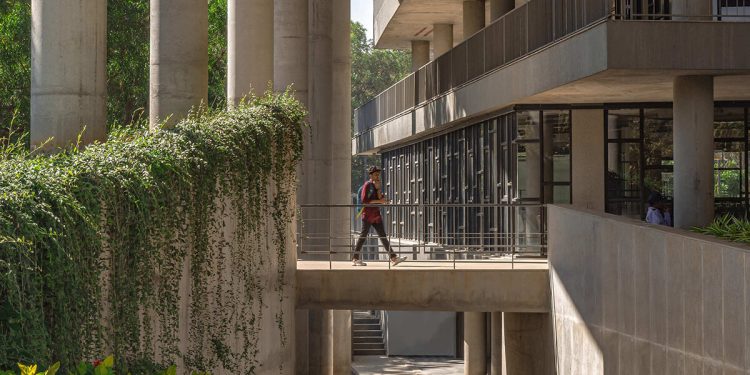 Cadence Architects Designs Library para la escuela de ingeniería en India