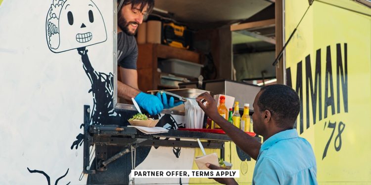 Tarjeta de presentación de visas de recompensas triple en efectivo de US Bank: una revisión