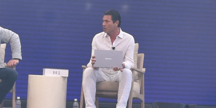 La computadora portátil All-New Humain Humain Horizon Pro Ai anunciada en Snapdragon Summit 2025 y viene con su propio sistema operativo: esto es lo que sabemos