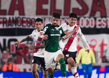 José López Está Cerca de Poner Un Gancho Con El Verdao :: Olé