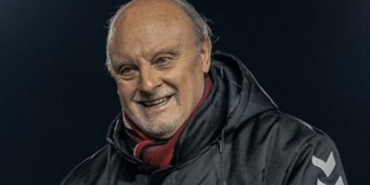 Las lapidarias Frases del Presidente de Chacarita A Los Jugadores: «Son Cagones» :: Olé