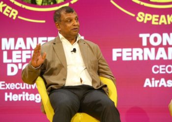 «Estoy conduciendo a Airbus y Nuts Embraer», dice Tony Fernandes de AirAsia