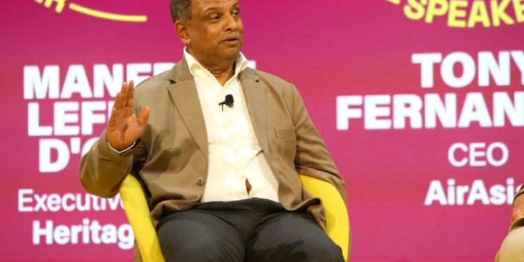 «Estoy conduciendo a Airbus y Nuts Embraer», dice Tony Fernandes de AirAsia