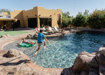 100% de penalización para los invitados que se extienden