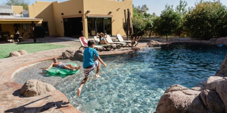 100% de penalización para los invitados que se extienden