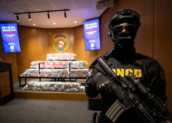 República dominicana incauta parte de la droga de la más reciente lancha atacada por ee. Uu.