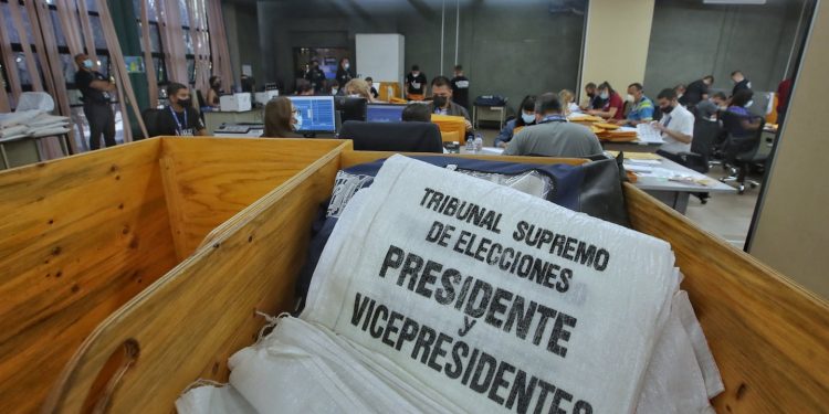 Encuesta del ciep: No hay heno un favorito para eleciones del 2026; Candidatos reciben Bajos apoyos