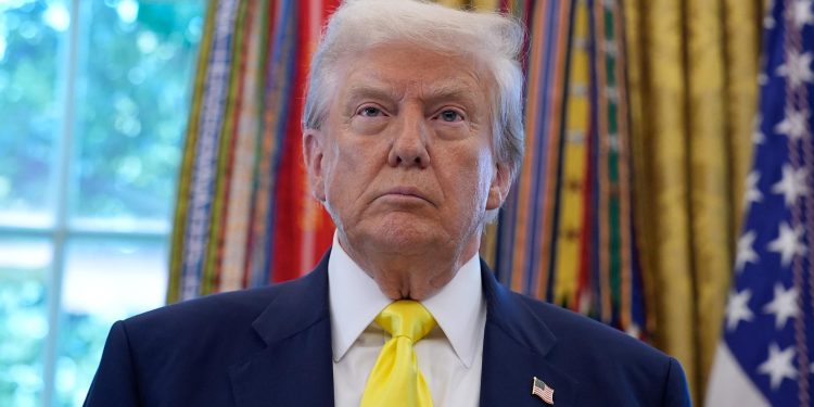 Tensión Entre Trump y Autoridadas Demócratas de Chicago por Redadas Migratorias