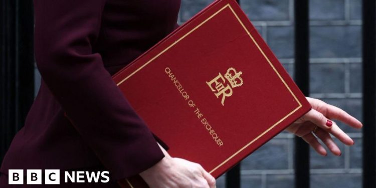 Los compañeros de trabajo exigen que se abolieran el Tesoro