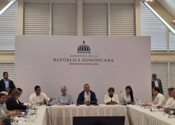 Abinader Encabeza Mesa de Trabajo en Sdn