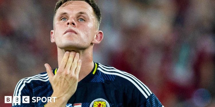 Lawrence Shankland: ¿Por qué Hearts Striker no está en Escocia de Escocia?