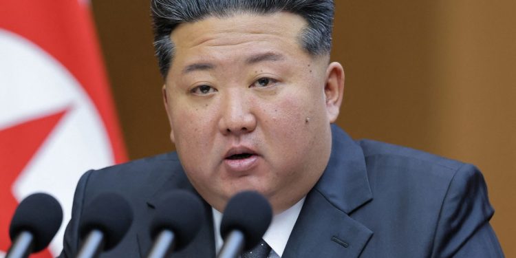 Kim de Corea del Norte dice abierta a las conversaciones de EE. UU. Si las demandas de desnuclearización disminuyeron | Noticias de armas nucleares