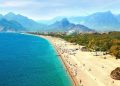 El turismo de Antalya se basa en los visitantes rusos y del Reino Unido
