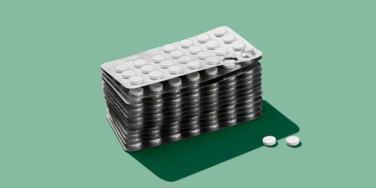 La aspirina puede reducir el riesgo de que el cáncer de colon regrese para algunas personas