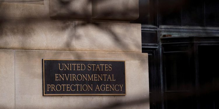 Según los informes, a los científicos de la EPA se les ordenó detener la publicación de trabajos de investigación