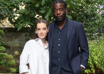 Le Drame Kika d'Alexe Poukine Consacré Par la Plus Haute Distinción de la Famille du Cinéma Grolandais