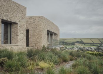 Bay House / McLean Quinlan