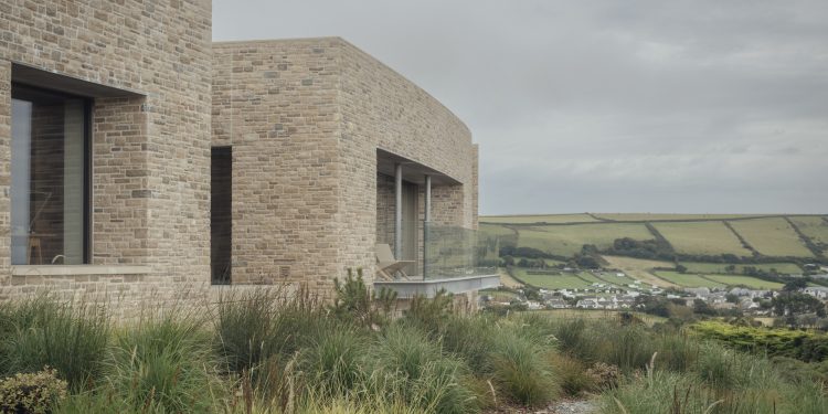 Bay House / McLean Quinlan