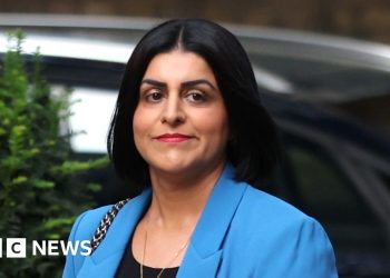 Revisión urgente ordenada en los costos de taxi de Asylum Seeker