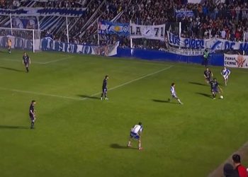 Midland Empató, Sigue Líder y Sueña Con El Ascenso Direto Al Nacional :: Olé