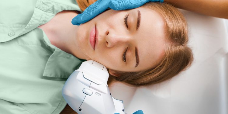 ¿Puede el tratamiento de luz pulsado intenso realmente disminuir las manchas solares y otros signos visibles de envejecimiento de la piel?