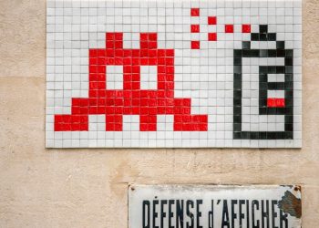 Invader Poursuit's Subastas de Julien Pour la misia en ventil