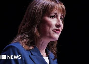 Rachel Reeves advierte sobre las opciones más difíciles de venir mientras insinúa el aumento de los impuestos