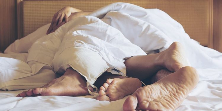 Sexo después del cáncer de cuello uterino – mujeres saludables