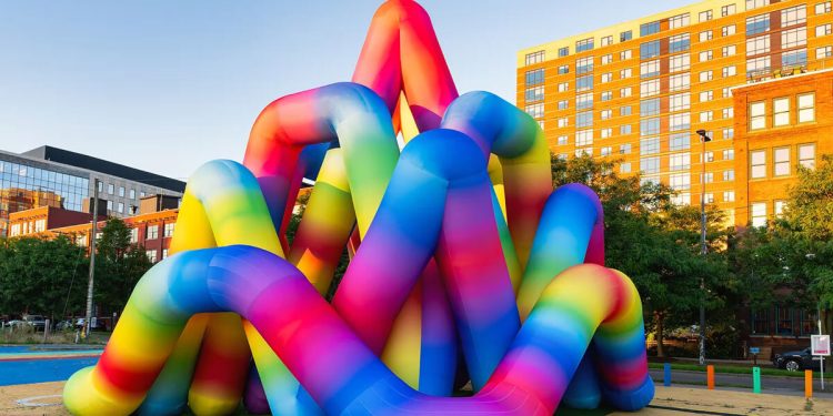 Formas tubulares Forma Laberinto de arco iris inflable por Cyril Fancelin en Grand Rapids