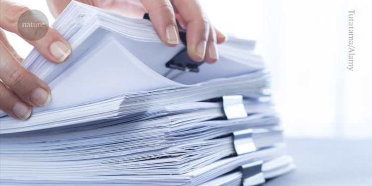 Revistas infiltradas con documentos 'imitadores' que pueden ser escritos por AI